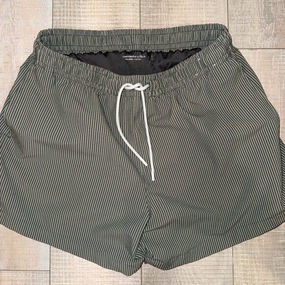 Abercrombie & Fitch Green Swimsuit Stretch Men's Medium - Picture 1 of 3